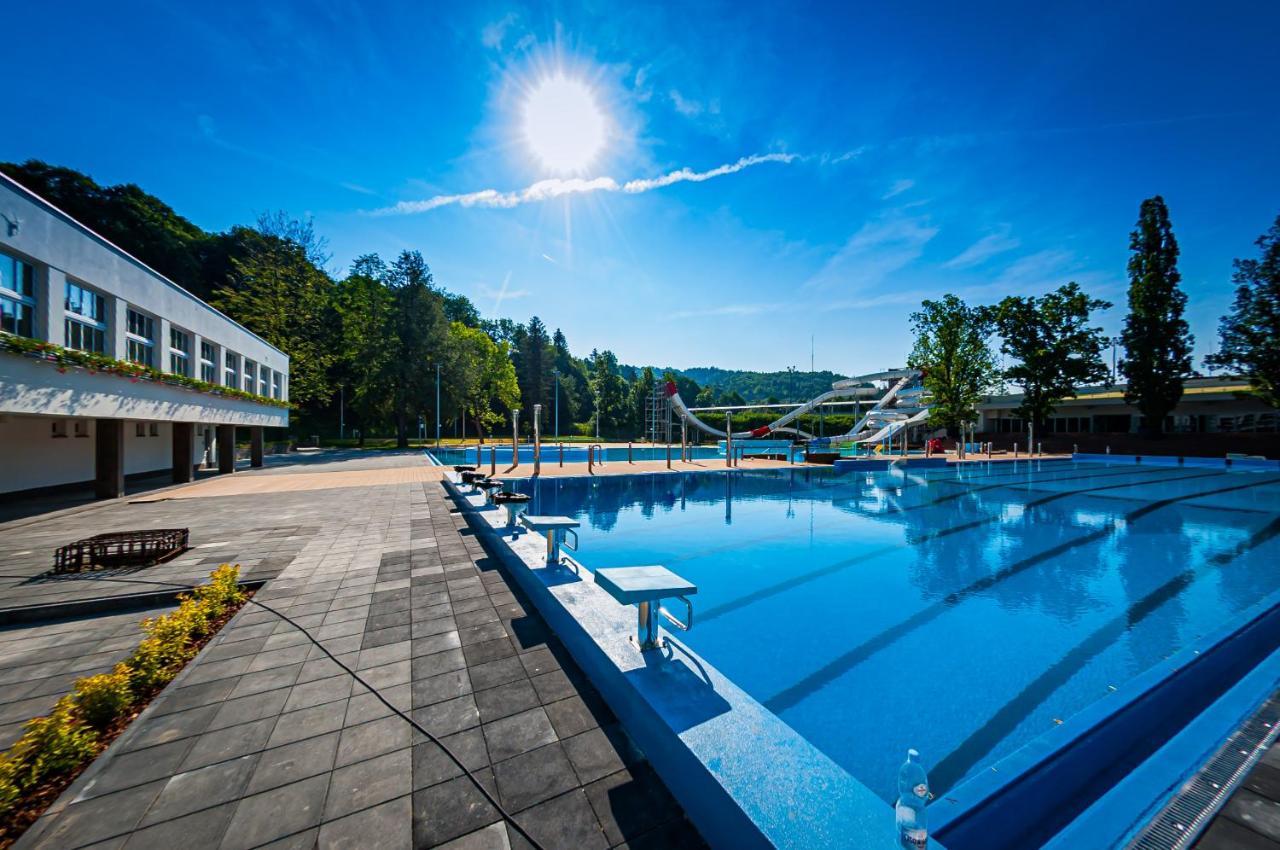 Apartament Na Urlop - Centrum - Przy Amfiteatrze - 500M Do Basenow Wisla Bagian luar foto